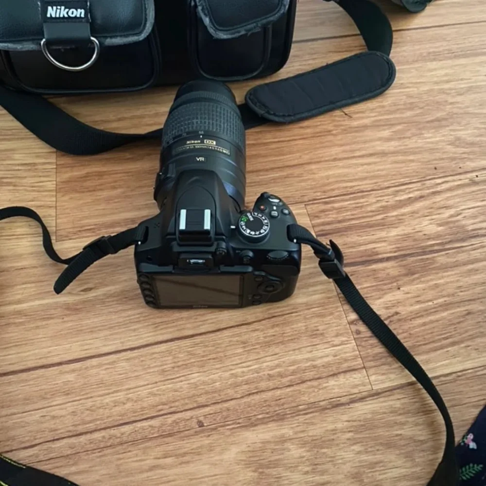 NIKON DSLR Camera 3200